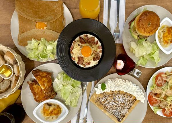 Think Cosmopolitan French Restaurant, Cafe ＆ Crepe