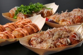 たこ焼き、焼きそば、唐揚げ、お弁当 ルーツサカバ