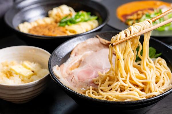 甲殻類ラーメン専門店ムメヰ