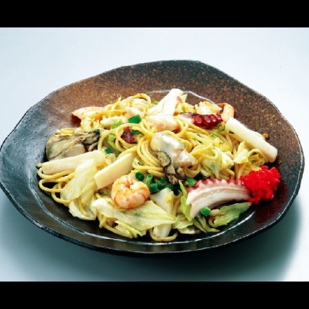 麺ダブルが無料 →大盛太麺塩焼きそば 太陽と海