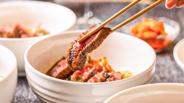 和牛焼肉KIM 白金本店