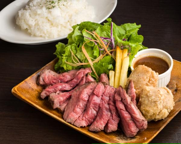 唐揚げ＆ステーキ 肉カフェ AkiTaka