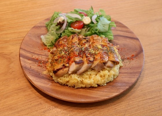 THE base ASAKAYAMA CAFE DINING