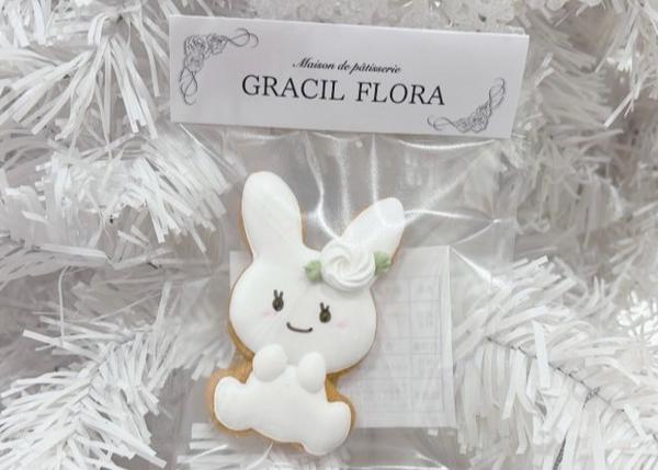GRACIL FLORA