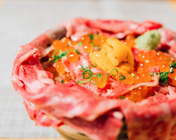 漁師町三代目 牛トロいくら本舗(海南鶏飯本舗)
