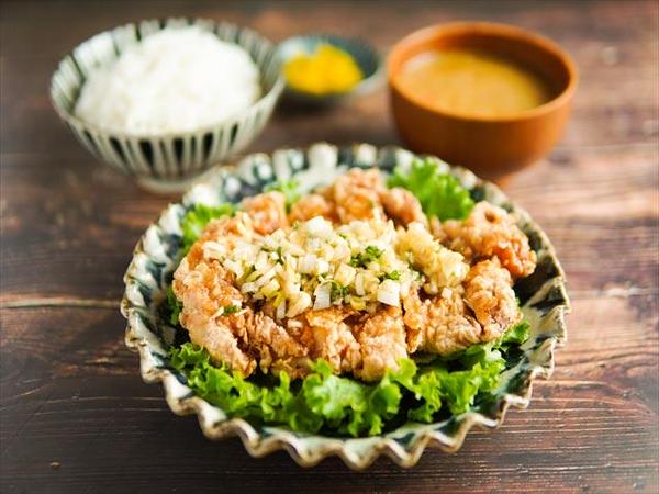 肉屋食堂 太助