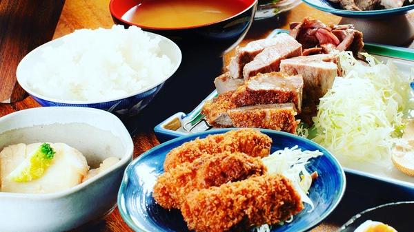 RESTAURANT MAMA.