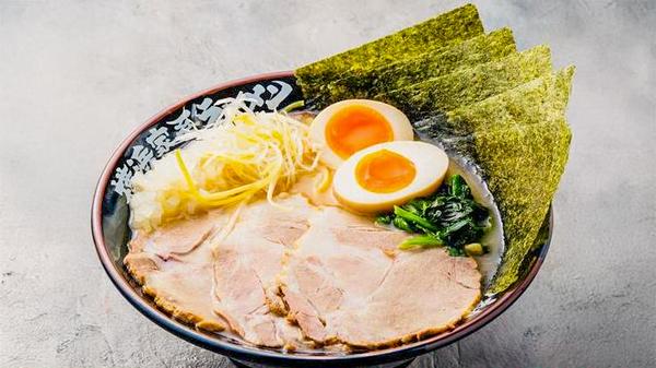 横浜家系ラーメン光大家 三宮店
