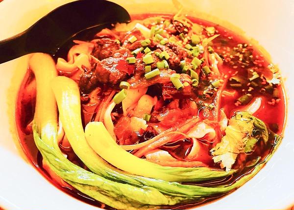 【中華料理＆火鍋専門店】羊羊羊火鍋