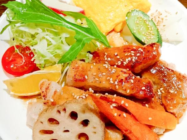 焼肉・ホルモン 吽