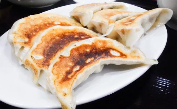 東瀧餃子宴 新橋店