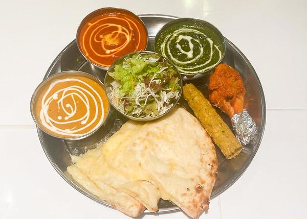 本格タンドリーカフェ虹