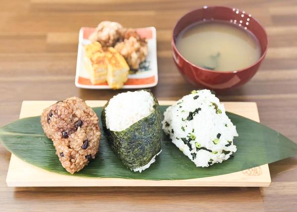 おむすびcafeころりん