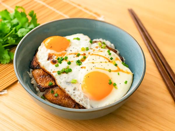 【B級グルメ】今治の焼豚玉子飯 今治食堂 六本木店