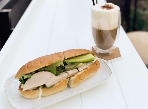 ベトナムバインミー TRAN'S KITCHEN 日吉店