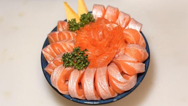 SALMON KAT NAMBA