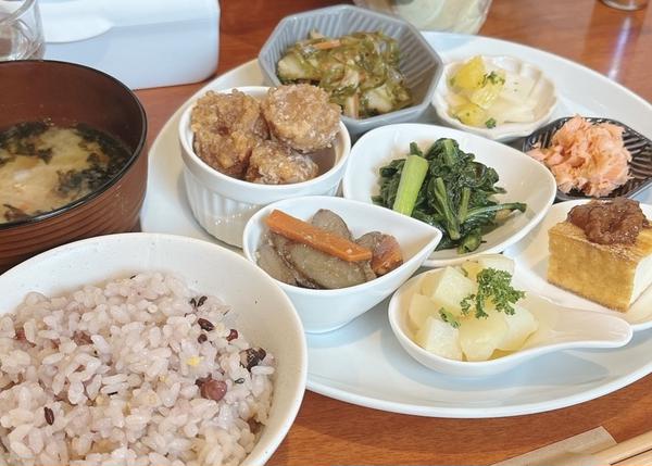 坂の上 Cafe＆Bar