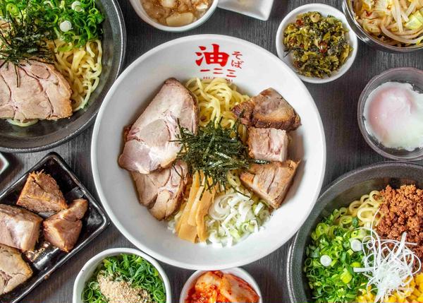 油そば一二三 福岡天神大名店