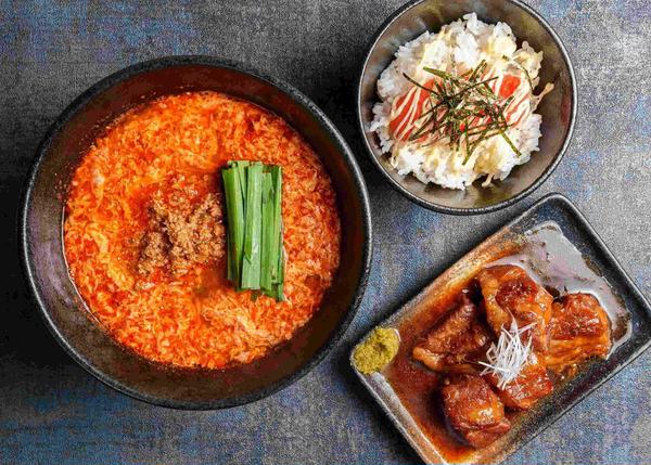 博多辛麺鶴商店中洲店