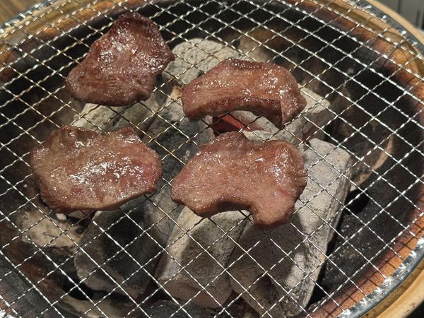 炭火焼肉清次郎北新地店