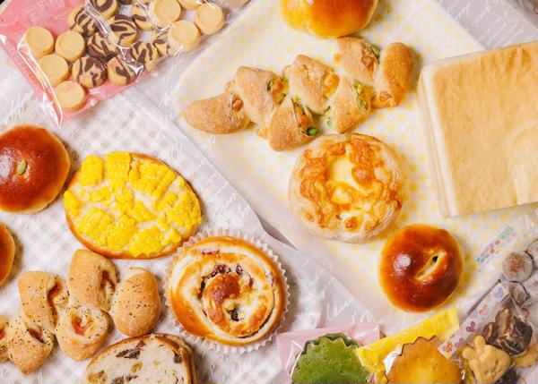 天然酵母パンと無添加焼菓子「ぷち窯」
