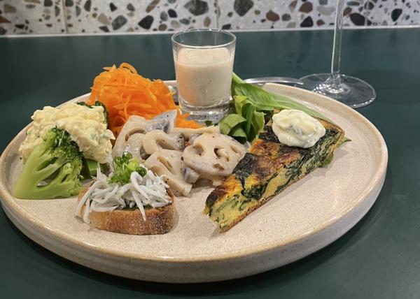 MANNAKA Cafe＆Bistro