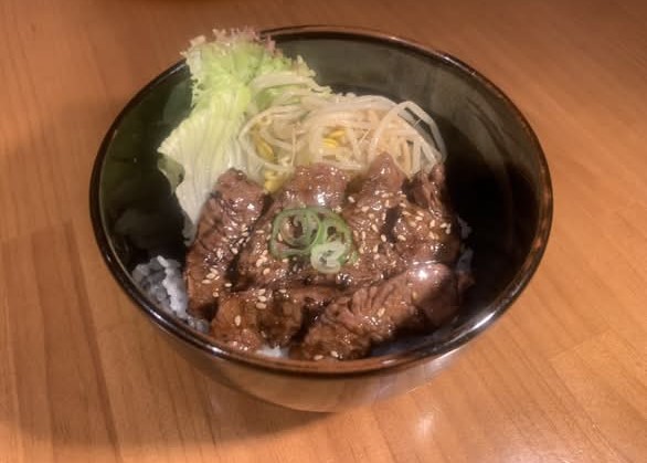 炭火焼肉ホルモン こいこい
