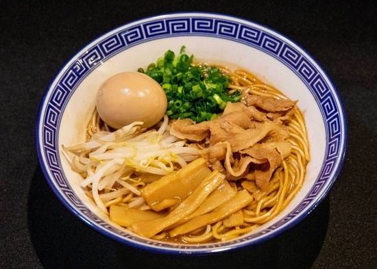 徳島ラーメンはるま