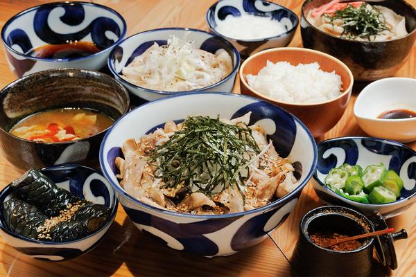 蕎麦とラー油で幸なった。日本橋店