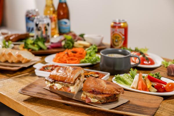 FOODIES DELI