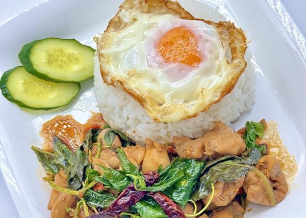 ターン タイ料理と居酒屋
