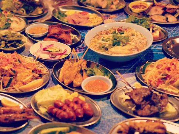 アジアン料理と燻製バルHaHaHa