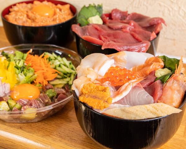 【ご飯大盛無料！】中央市場直送 海鮮丼 つくし