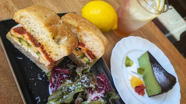 CAFE ＆ BAKE ARCA