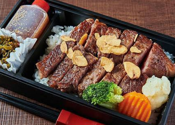 鉄板ダイニングもぐら