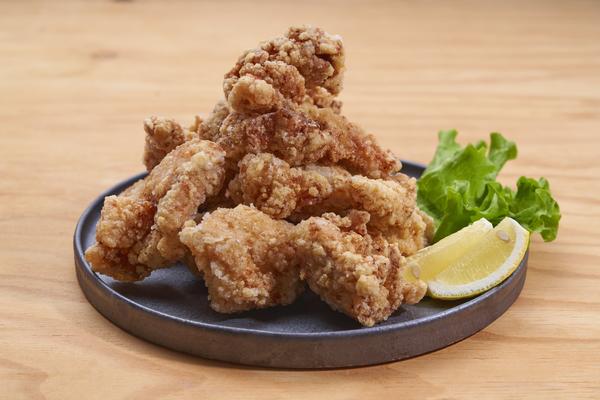 毎日食べたくなる唐揚げのお店 おかどや