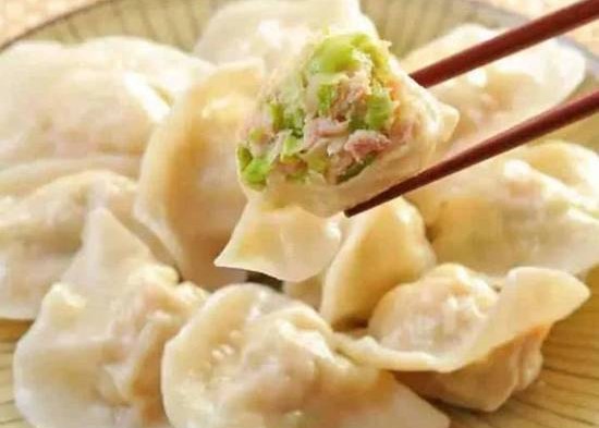 王さんの手包み餃子