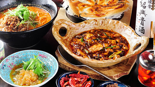 旨辛麻辣専門店 サカホンキッチン