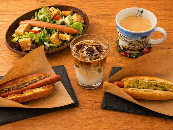 Dog days Cafe