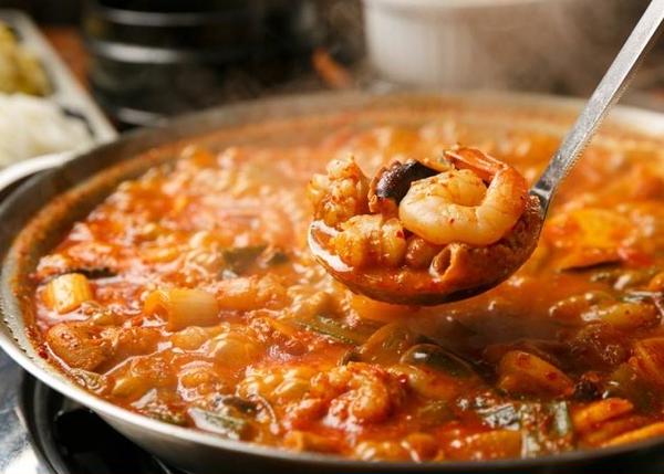 韓国料理ボンナル食堂 旭店