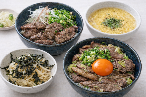 【国産和牛プレミアム丼】焼肉ホルモン肉ぶくろ