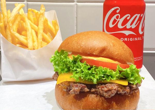 ヘンリーズバーガー 原宿店