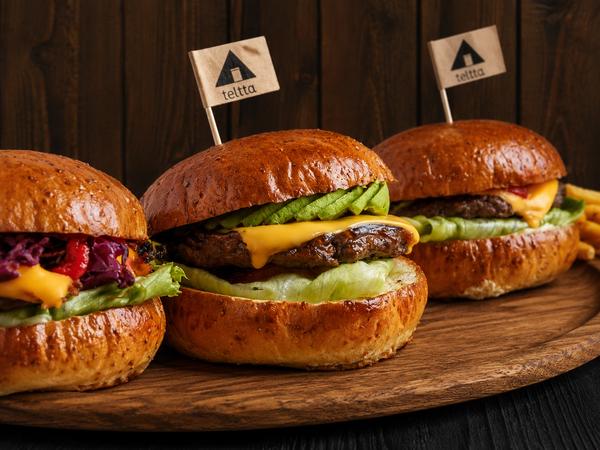全粒粉入り自家製バンズを使用したハンバーガーのお店【teltta】