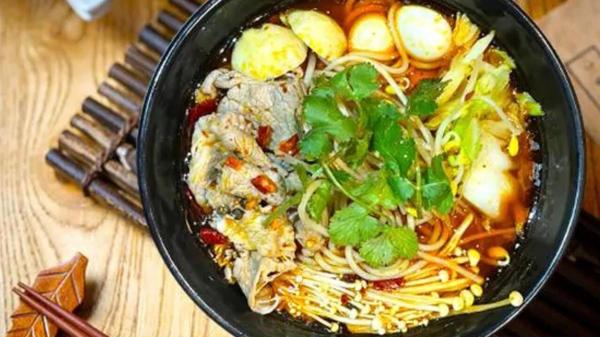 台湾風＆石鍋米線専門店