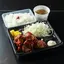 韓国風旨辛唐揚げ弁当 (唐揚4個+ごはん150g+味噌汁付き)