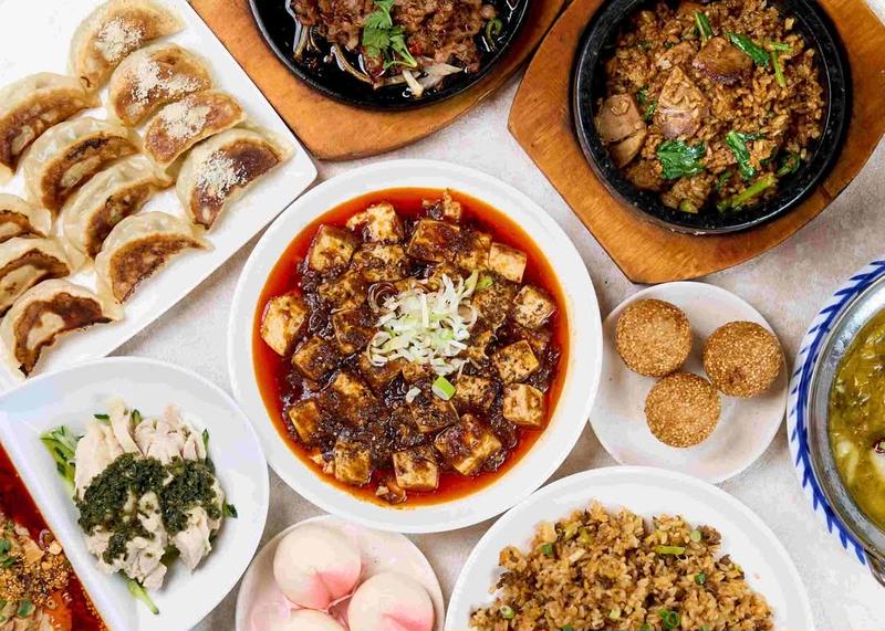 【餃子×四川料理専門店】餃子麻辣酒場 新橋駅前店