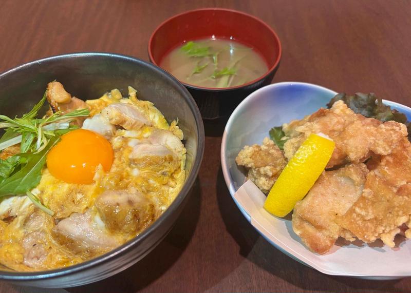 とり丼あぶチキ