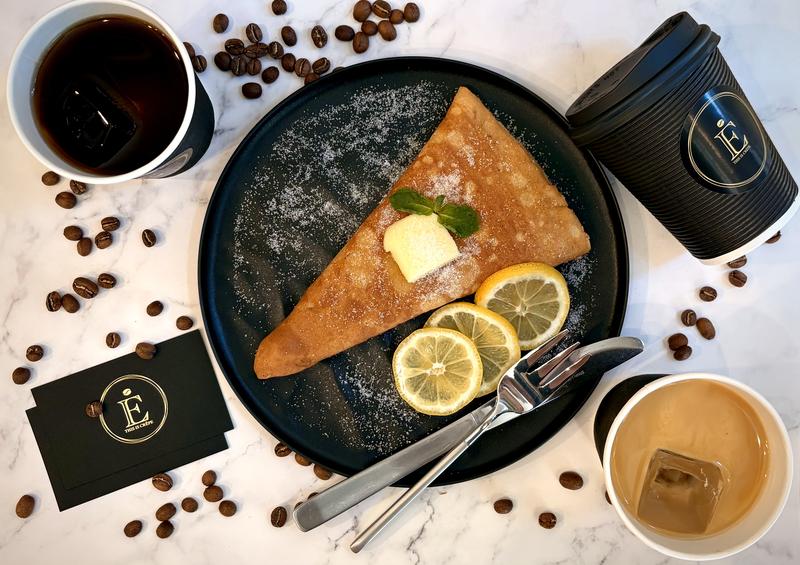 This is Crepe 新宿