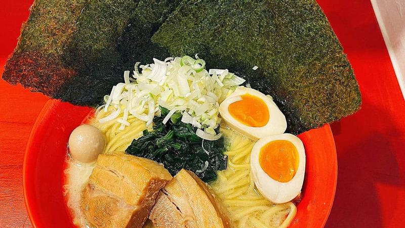 横浜家系ラーメン 赤家 住吉店