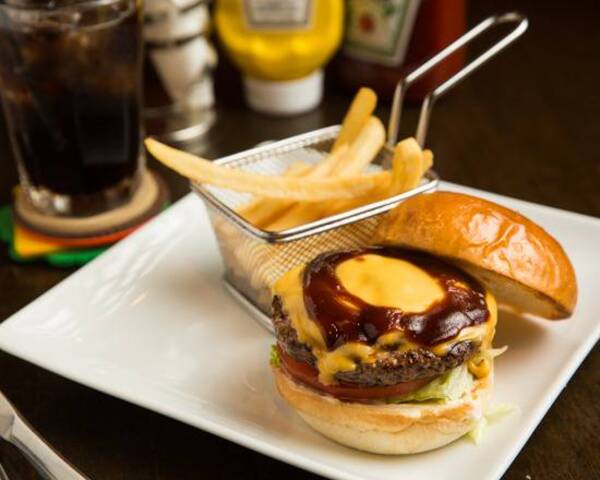 shake tree burger＆bar